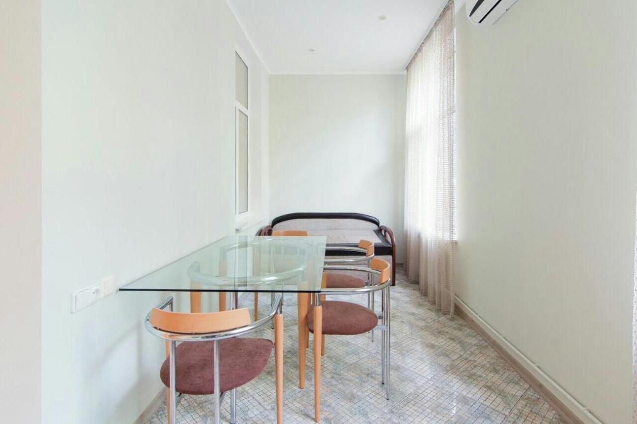 Best Apartments On Deribasovskoy Odesa Habitación foto